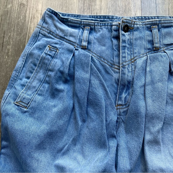 Light Wash BDG Urban Outfitters Paper Bag High Rise Jeans - Picture 10 of 10